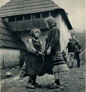 GM047: Two girls of Okol the Shala Valley wearing xhubletas (bell-shaped skirts) (Photo: Giuseppe Massani, 1940).