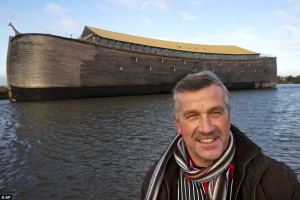 Holandezi Johan Huibers e ka përfunduar ndërtimin e Arkës së Noes